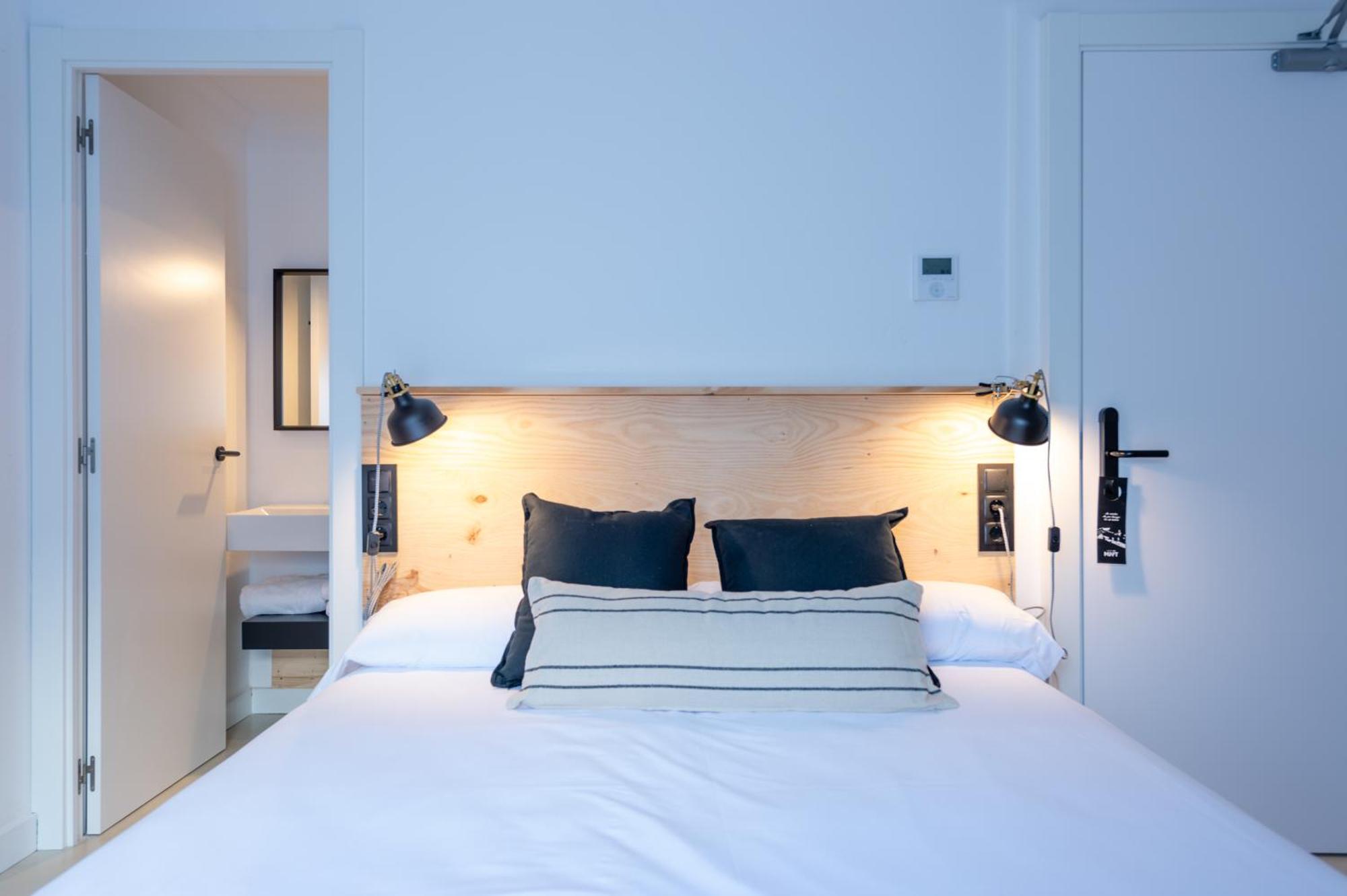 Hostal Boutique Es Menut Тоса де Мар Екстериор снимка