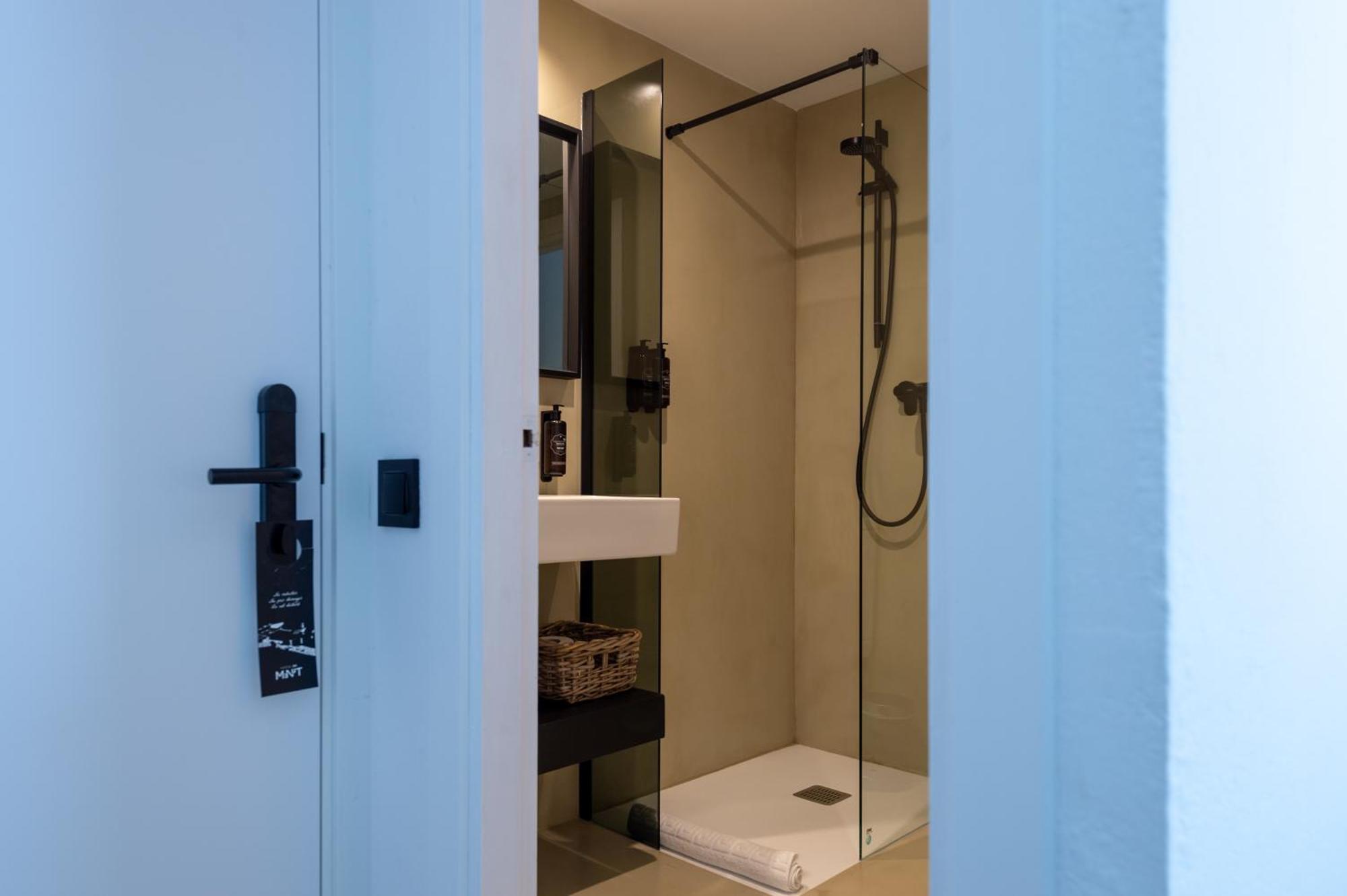 Hostal Boutique Es Menut Тоса де Мар Екстериор снимка