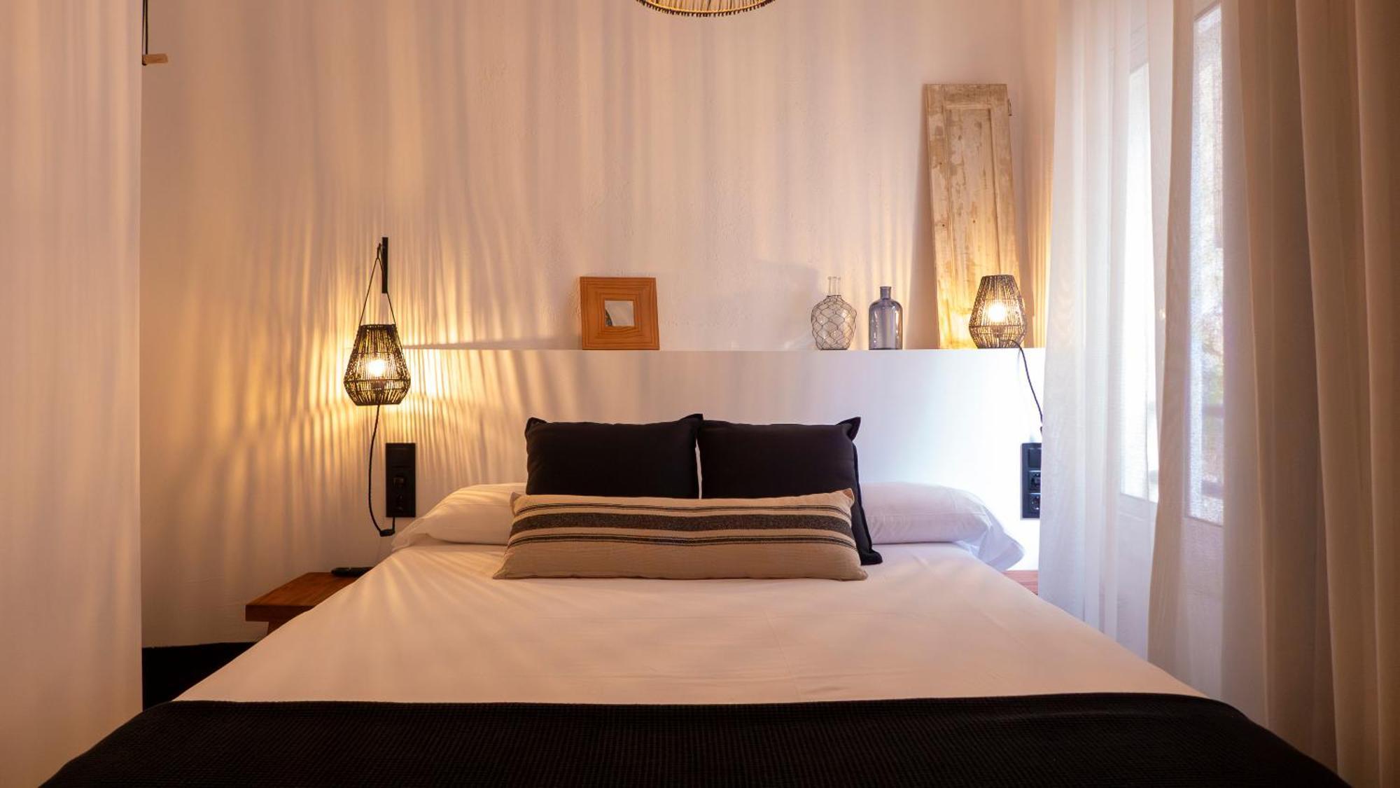 Hostal Boutique Es Menut Тоса де Мар Екстериор снимка