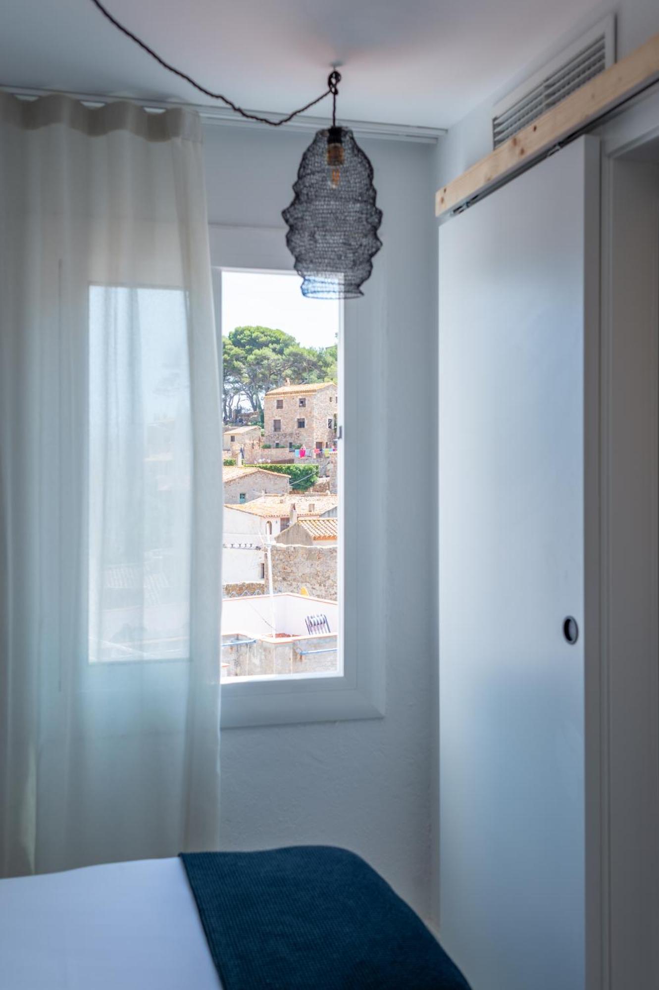 Hostal Boutique Es Menut Тоса де Мар Екстериор снимка