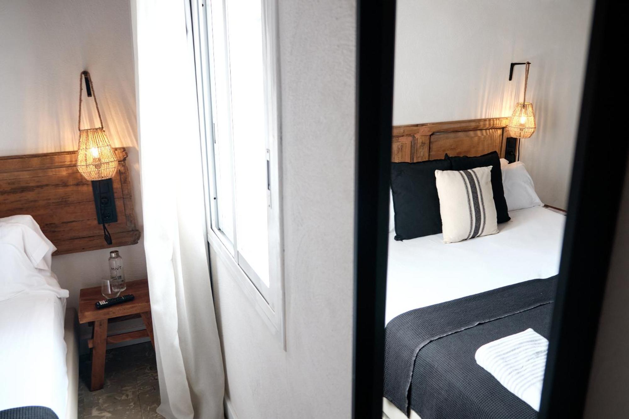 Hostal Boutique Es Menut Тоса де Мар Екстериор снимка