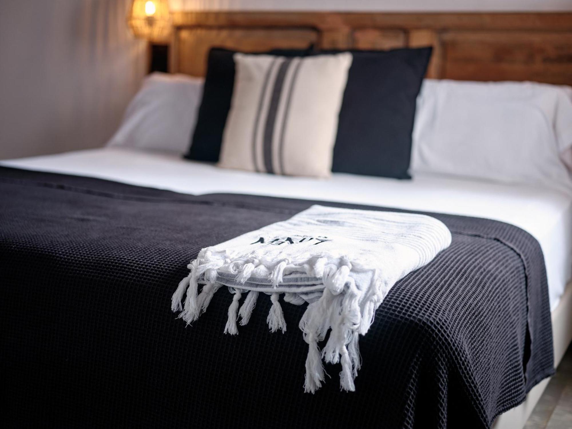 Hostal Boutique Es Menut Тоса де Мар Екстериор снимка
